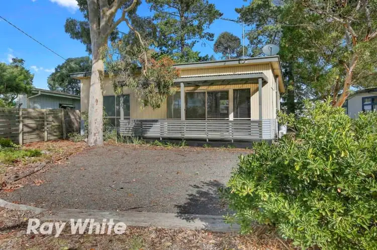 4 Warner Street, Indented Head VIC 3223