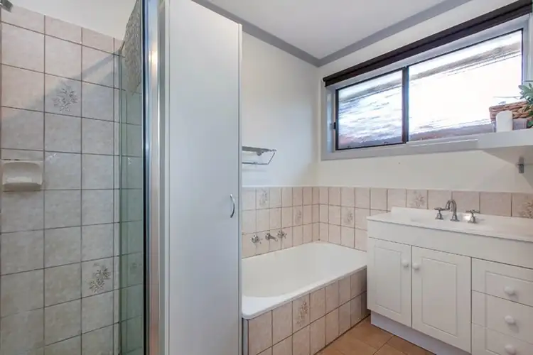 Sixth view of Homely unit listing, 2/102 Rathcown Road, Reservoir VIC 3073