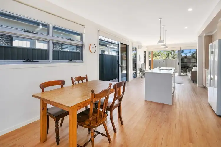 Fifth view of Homely house listing, 8a Angela Crescent, Cleveland QLD 4163