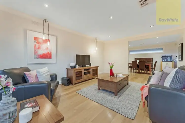 Seventh view of Homely house listing, 6 Valley Court, Craigieburn VIC 3064