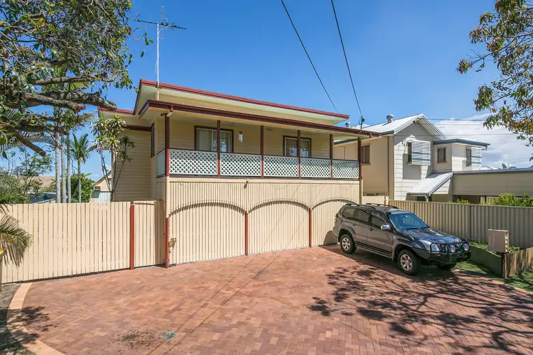 9 Gannon Avenue, Manly QLD 4179