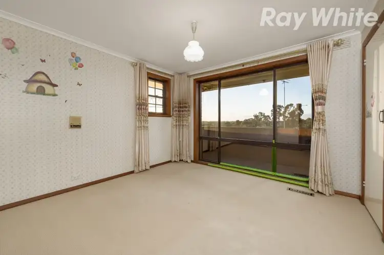 Seventh view of Homely house listing, 4 Hermitage Crescent, Bundoora VIC 3083