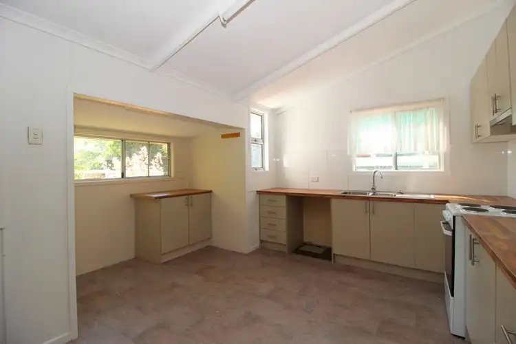 Seventh view of Homely house listing, 27 Lorraway Street, Emerald QLD 4720