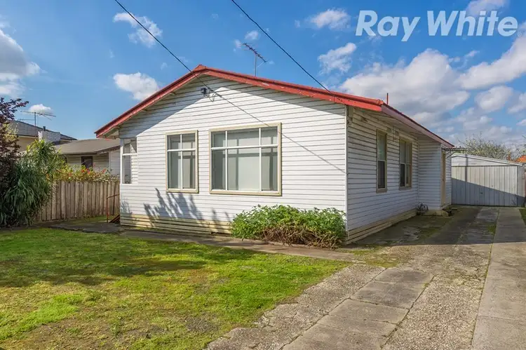 18 Boldrewood Parade, Reservoir VIC 3073
