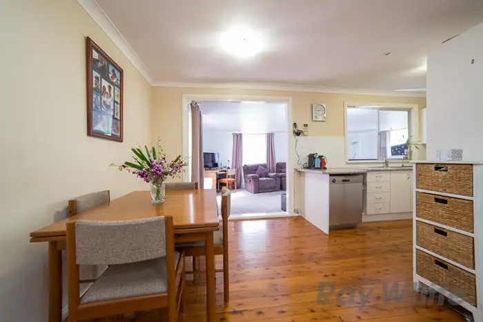 Second view of Homely house listing, 8 Matfen Close, Maryland NSW 2287
