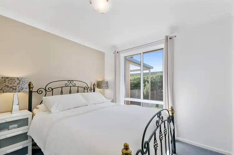 Sixth view of Homely house listing, 10 Yeldah Drive, Horsley NSW 2530