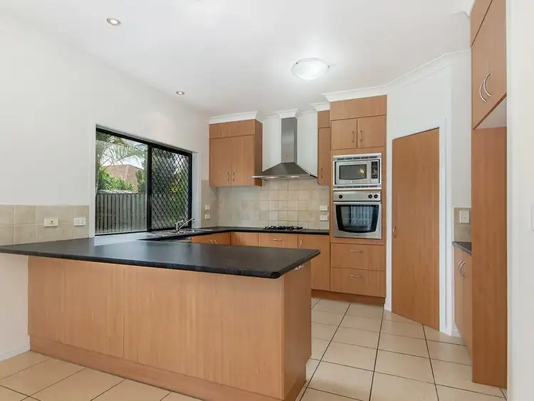 Sixth view of Homely house listing, 8 Ontario Court, Oxenford QLD 4210