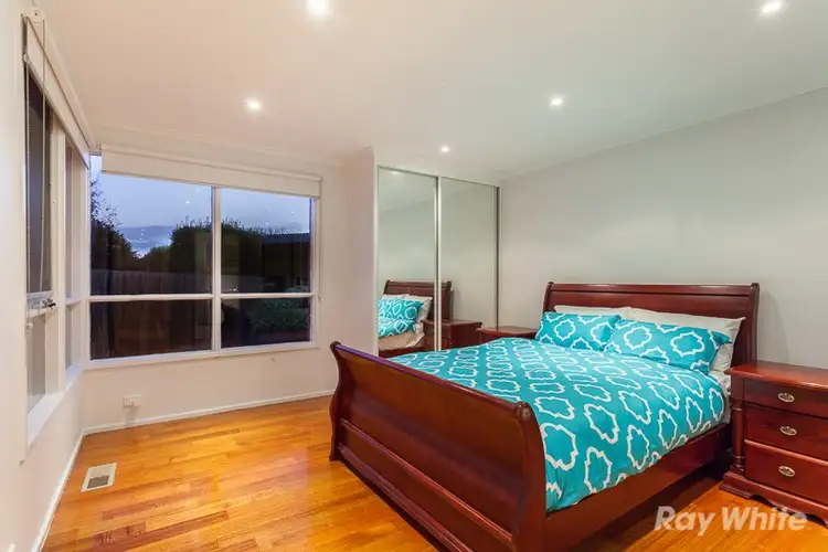 Fifth view of Homely house listing, 7 Barclay Court, Mulgrave VIC 3170