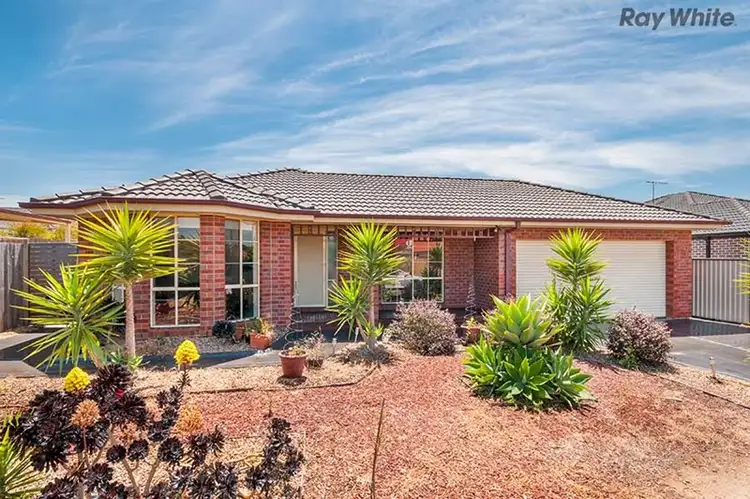 6 Coorong Court, Taylors Hill VIC 3037