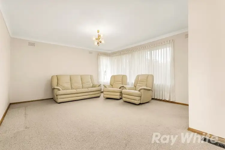 Fifth view of Homely house listing, 3 Adrienne Crescent, Mount Waverley VIC 3149