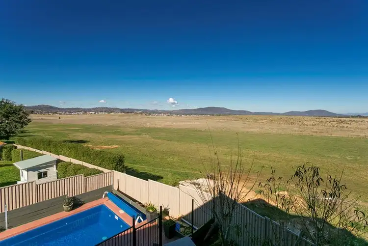 91 Weddin Circuit, Palmerston ACT 2913
