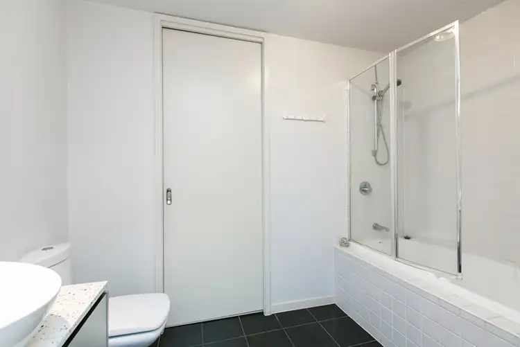 Fifth view of Homely apartment listing, 8/220 Barkly Street, St Kilda VIC 3182