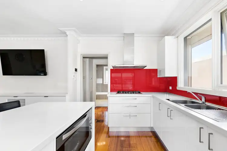 Fifth view of Homely unit listing, 1/592 Highbury Road, Glen Waverley VIC 3150