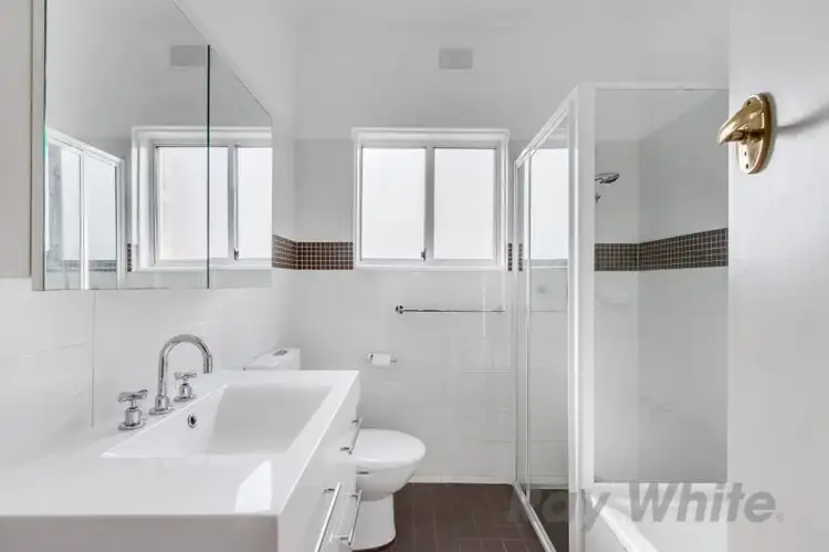 12/1 Raymond Grove, Glenelg SA 5045