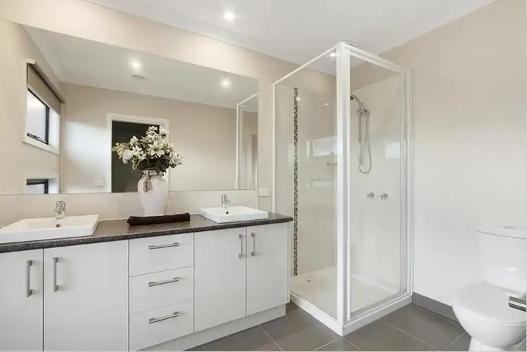 Seventh view of Homely house listing, 8 Clovemont Way, Bundoora VIC 3083