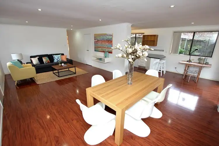 9 Calvert Avenue, Springfield NSW 2250