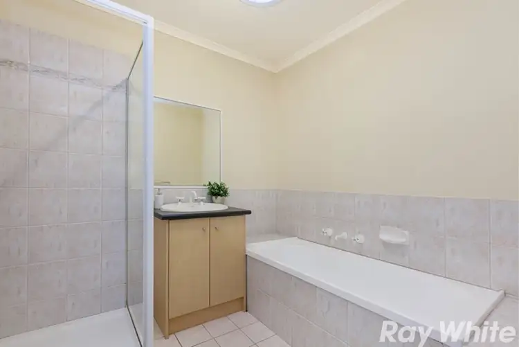Sixth view of Homely unit listing, 1/4 Capri Close, South Morang VIC 3752
