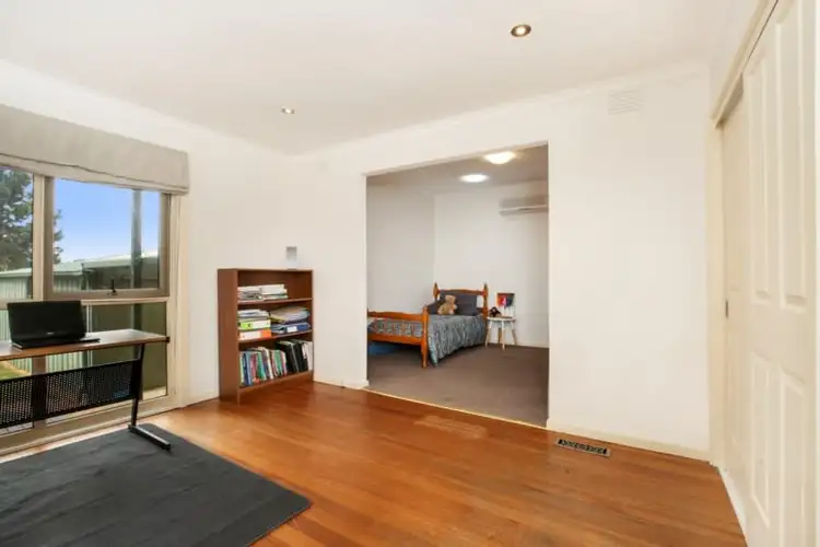 Sixth view of Homely house listing, 2 Casey Drive, Lalor VIC 3075