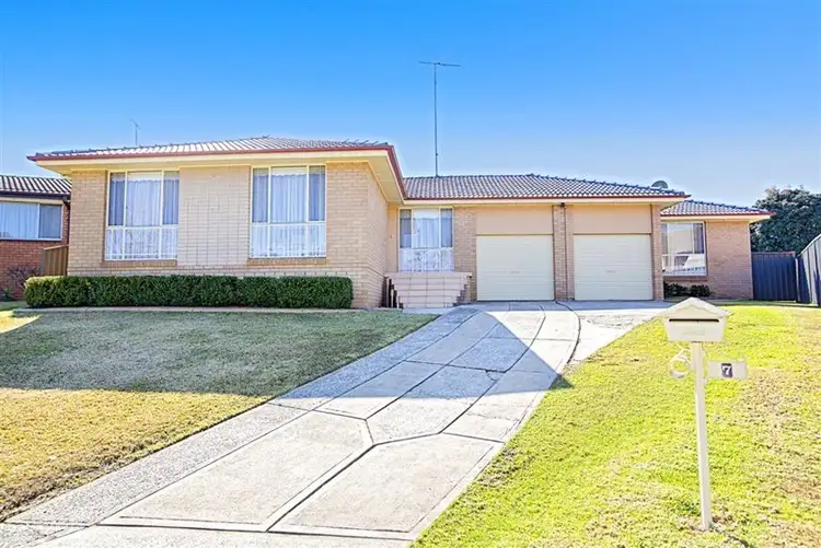 7 Berry Place, Werrington County NSW 2747