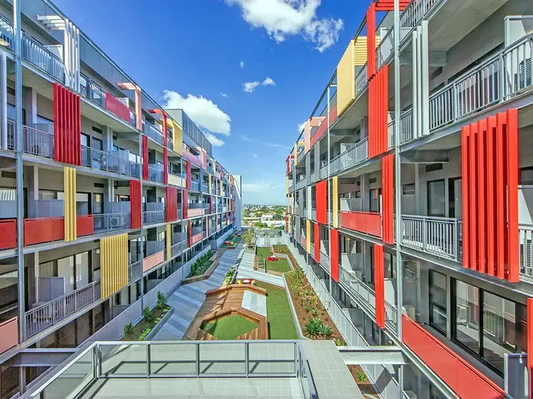 Unit 817 59 Paisley Street, Footscray VIC 3011