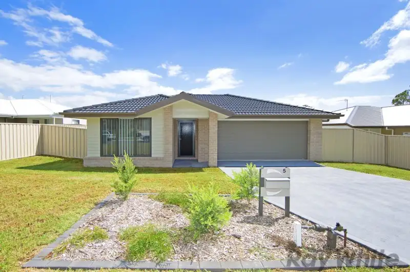 Main view of Homely house listing, 5 Mornington Circuit, Gwandalan NSW 2259