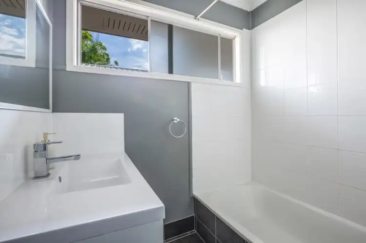 Seventh view of Homely house listing, 28 Mornington Crescent, One Mile QLD 4305