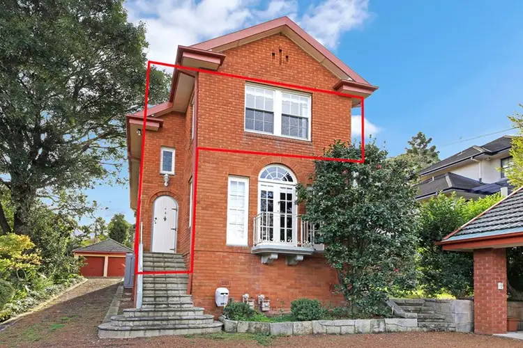 Main view of Homely unit listing, 2/10 Station Street, Pymble NSW 2073