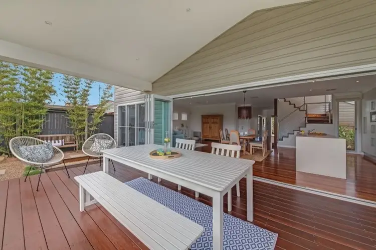 52 Cambridge Street, Umina Beach NSW 2257