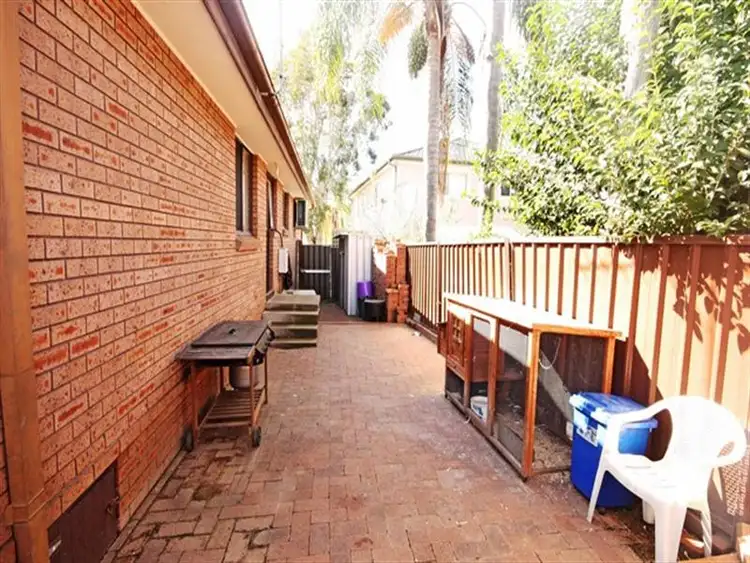 Fifth view of Homely house listing, 6 Clover Place, Macquarie Fields NSW 2564