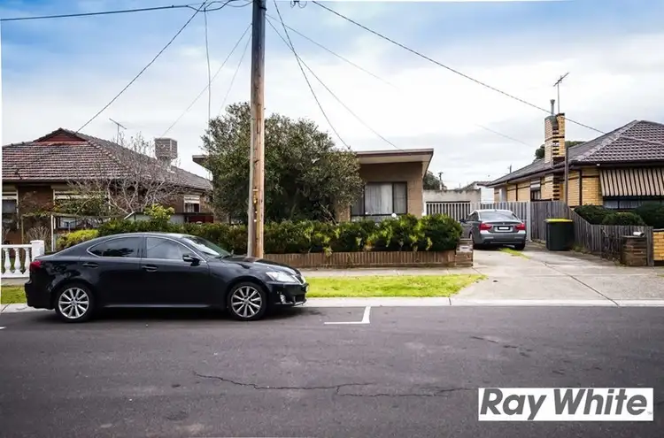 39 COLLINS Street, St Albans VIC 3021