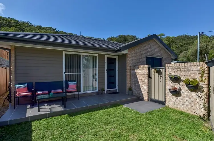 1/27 Memorial Avenue, Blackwall NSW 2256