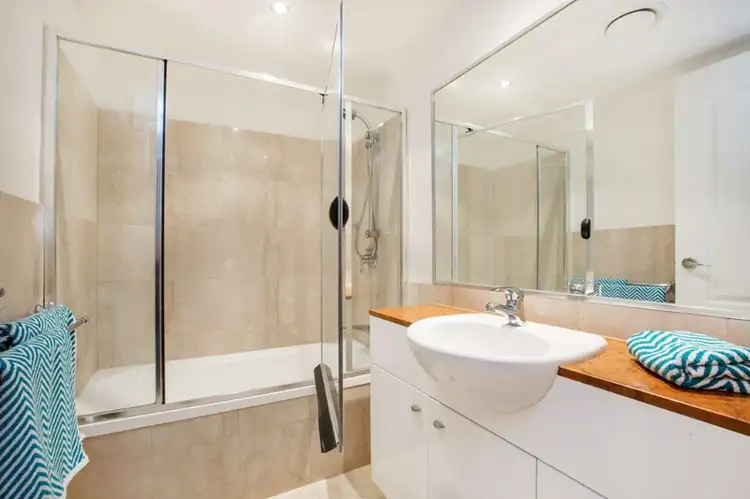 Fifth view of Homely apartment listing, 204/36 Macdonald Street, Kangaroo Point QLD 4169
