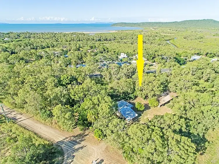 1086 Scenic Highway, Kinka Beach QLD 4703