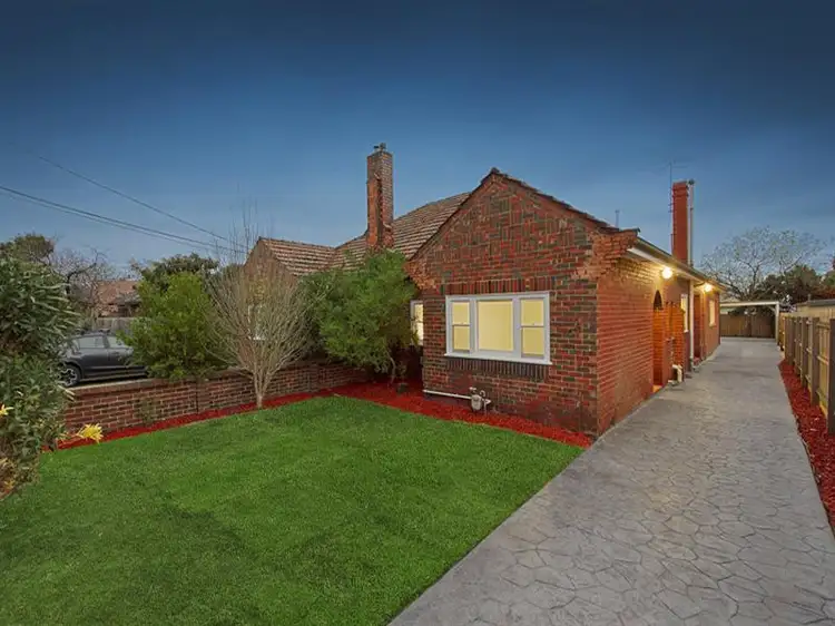 33 Paddington Road, Hughesdale VIC 3166