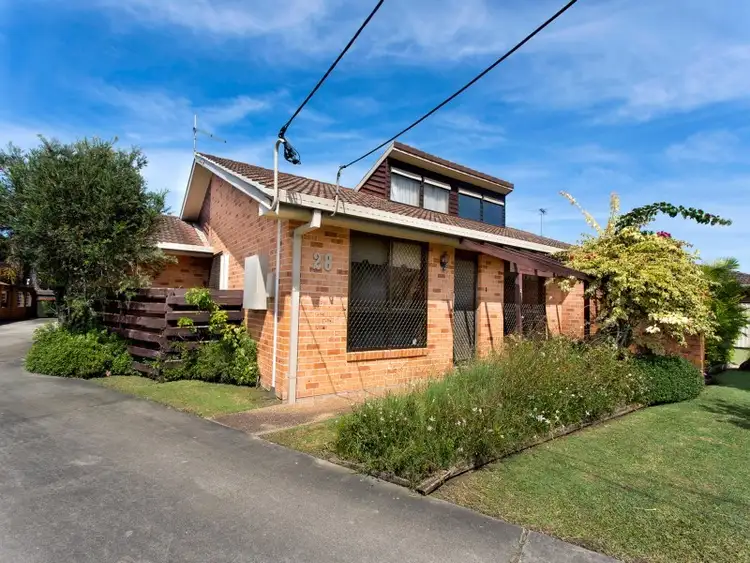 2/28 Karuah Avenue, Coffs Harbour NSW 2450