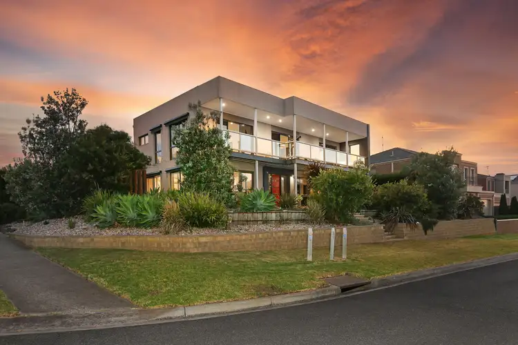 23-25 Pinto Way, Highton VIC 3216