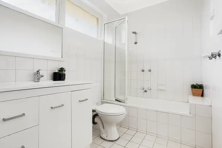 Fourth view of Homely apartment listing, 11/184 Neerim Road, Carnegie VIC 3163