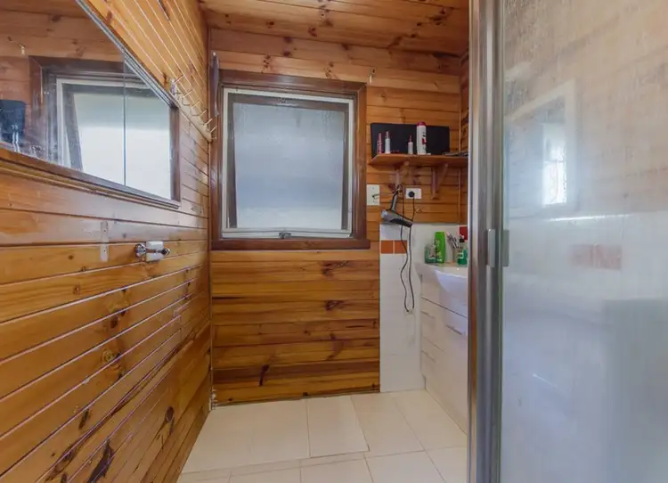 Fourth view of Homely house listing, 8 Breydon Court, St Albans VIC 3021