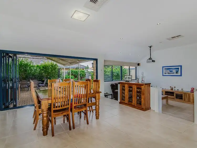 25 Coombs Street, Rockingham WA 6168