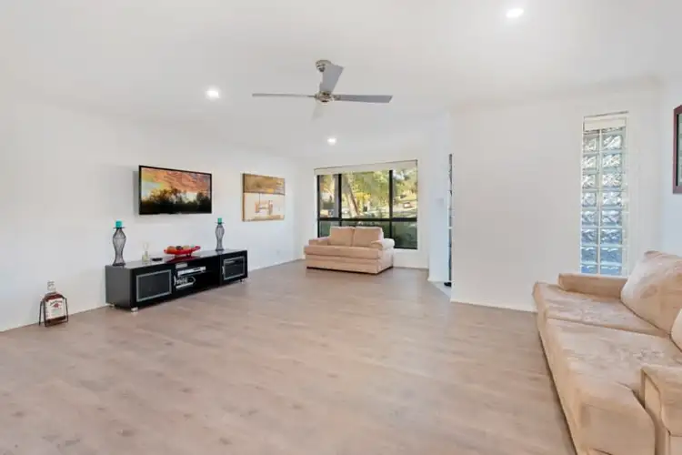 Second view of Homely house listing, 10 Parkside Court, Port Macquarie NSW 2444