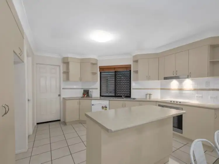 Seventh view of Homely townhouse listing, 8/9 Hill Crescent, Carina Heights QLD 4152