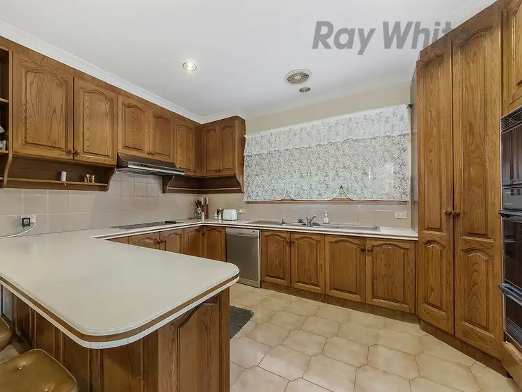 Fifth view of Homely house listing, 36 Petrik Drive, Keilor VIC 3036