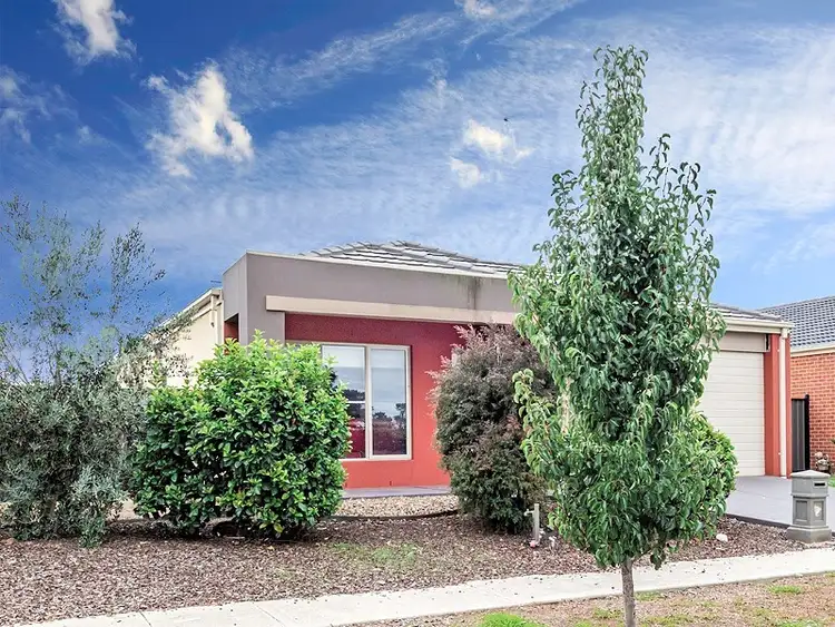 Second view of Homely house listing, 18 Samantha Court, Tarneit VIC 3029