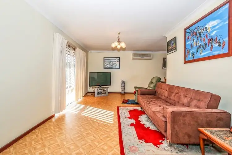 Sixth view of Homely house listing, 5 Baxendale Way, Camillo WA 6111