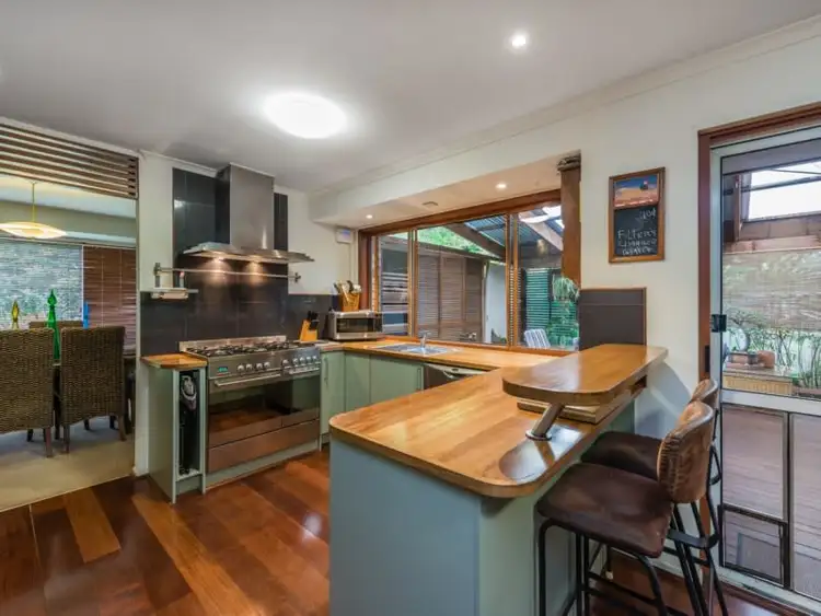 2 Teak Street, Shailer Park QLD 4128
