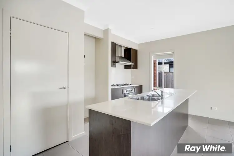 Fifth view of Homely house listing, 39 Safari Drive, Tarneit VIC 3029