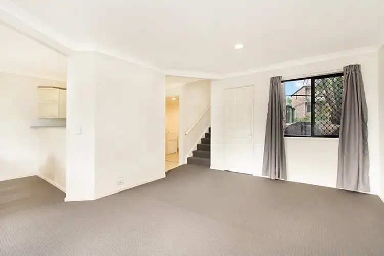 Third view of Homely house listing, 5/19 Doyalson Place, Helensvale QLD 4212