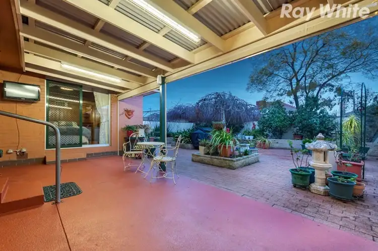 111 The Fairway, Kingsbury VIC 3083