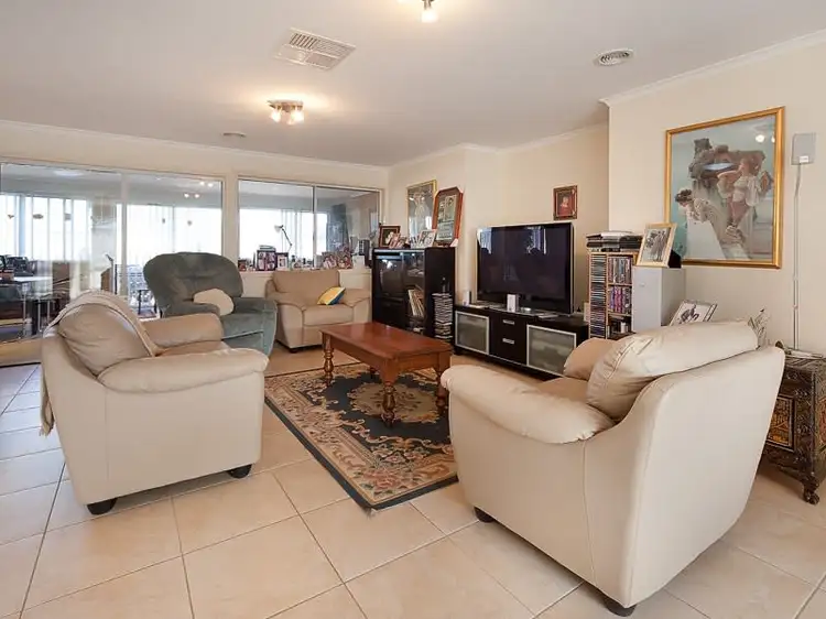 Fifth view of Homely house listing, 23 Kurrajong Crescent, West Albury NSW 2640