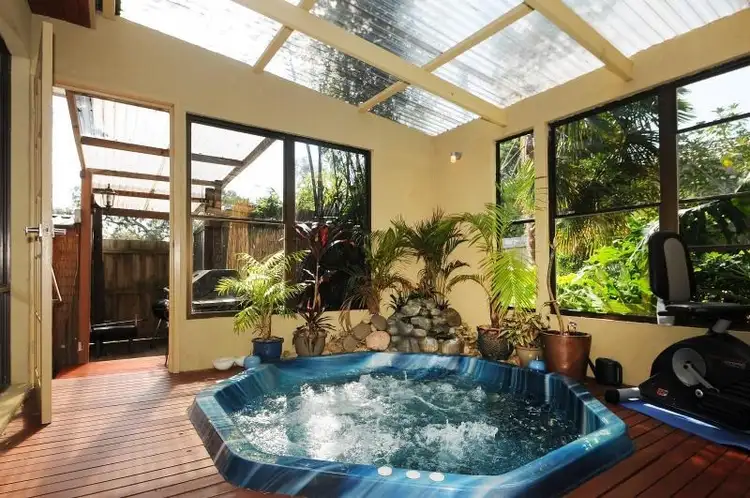 Seventh view of Homely house listing, 18 KIldare Court, Frankston VIC 3199